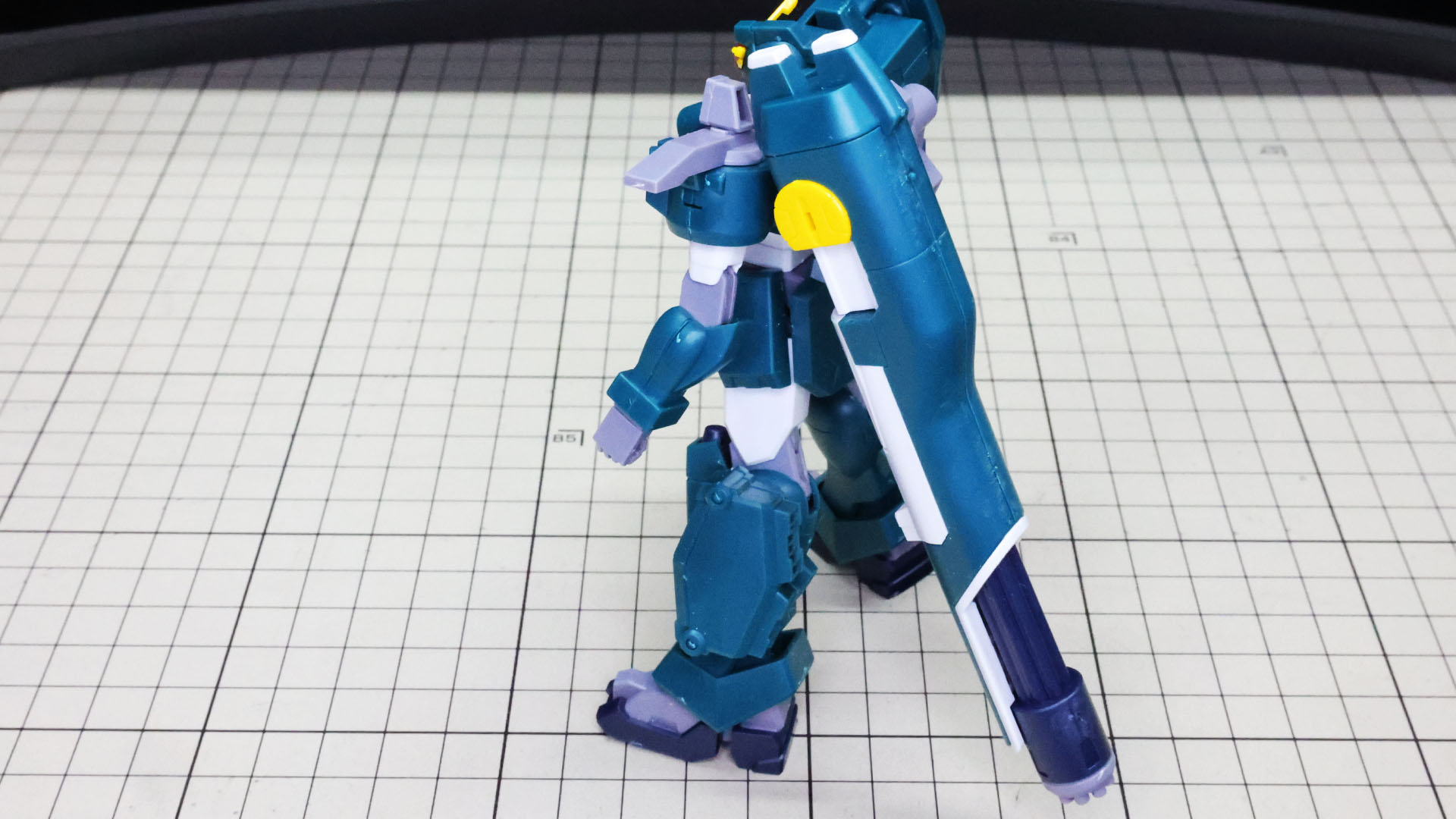 インナーアームガトリングはバックパックに接続されます