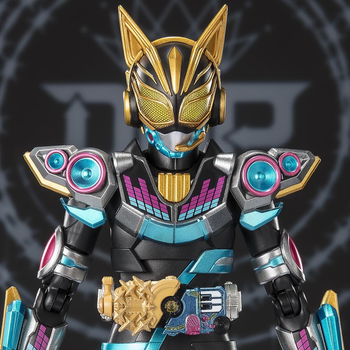 「S.H.Figuarts 仮面ライダーナーゴフィーバービートフォーム」