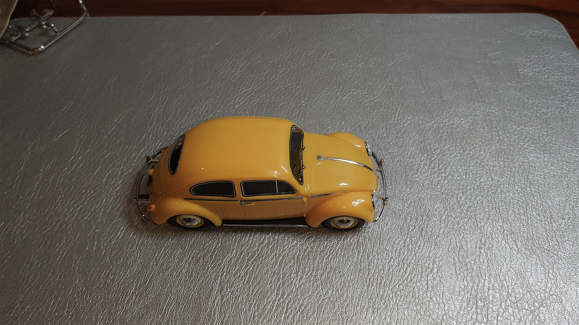 バンパーは車体との隙間もちゃんとあってリアルなディテールを魅せてくれます