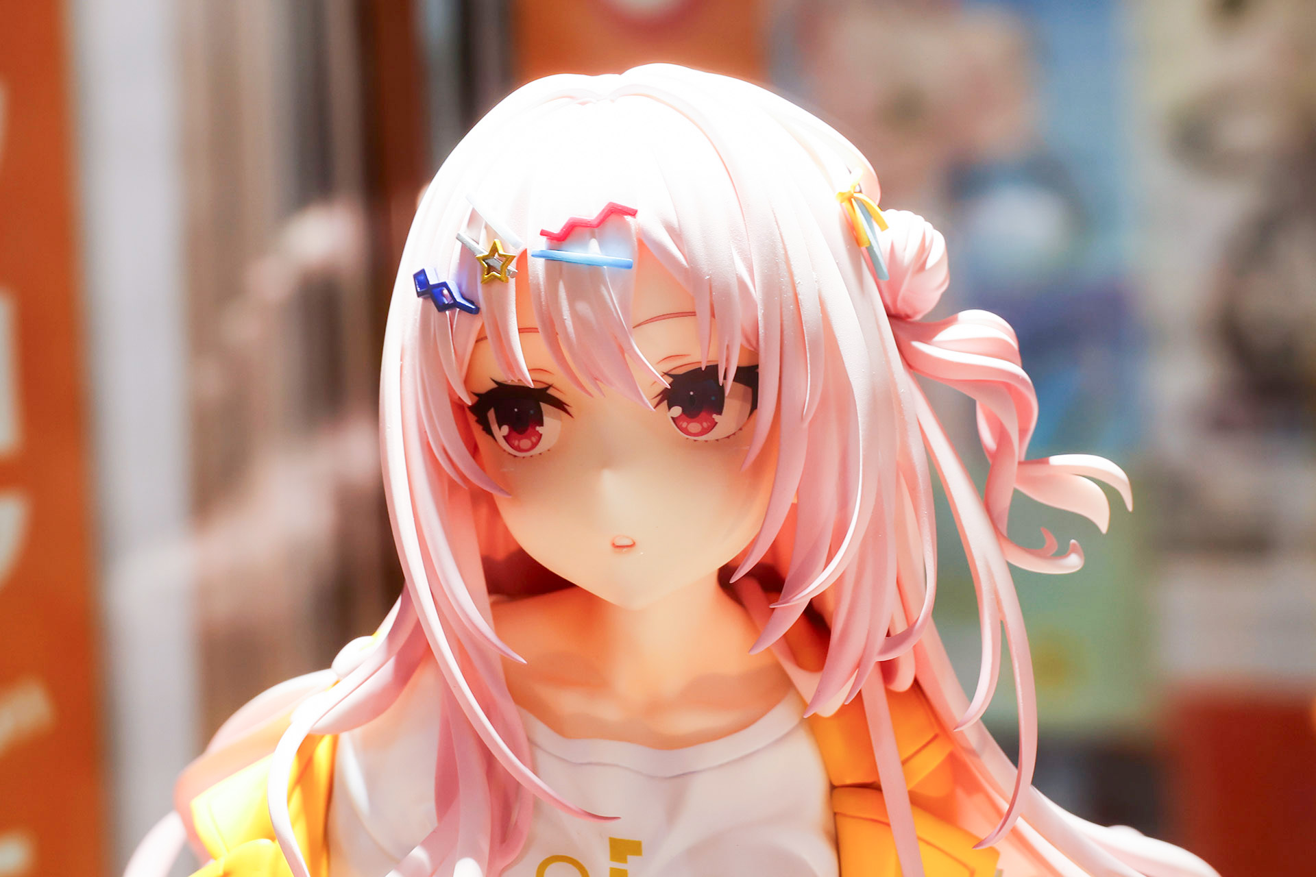 色や形が異なる複数のヘアピンもしっかりと再現されている