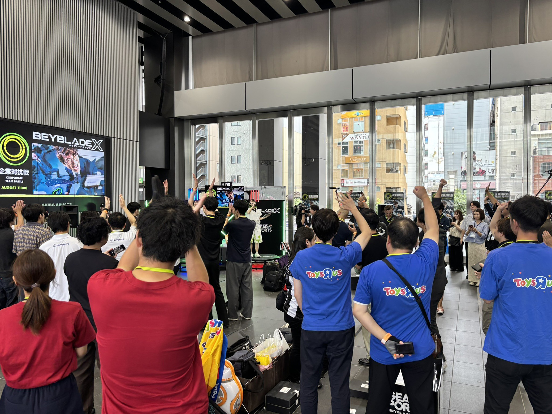 64社、192人もの選手が大会に参加