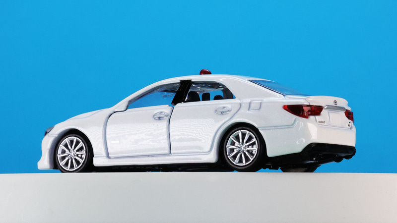 スピードは控えめに、車間距離を保ってスムーズに走りましょう！