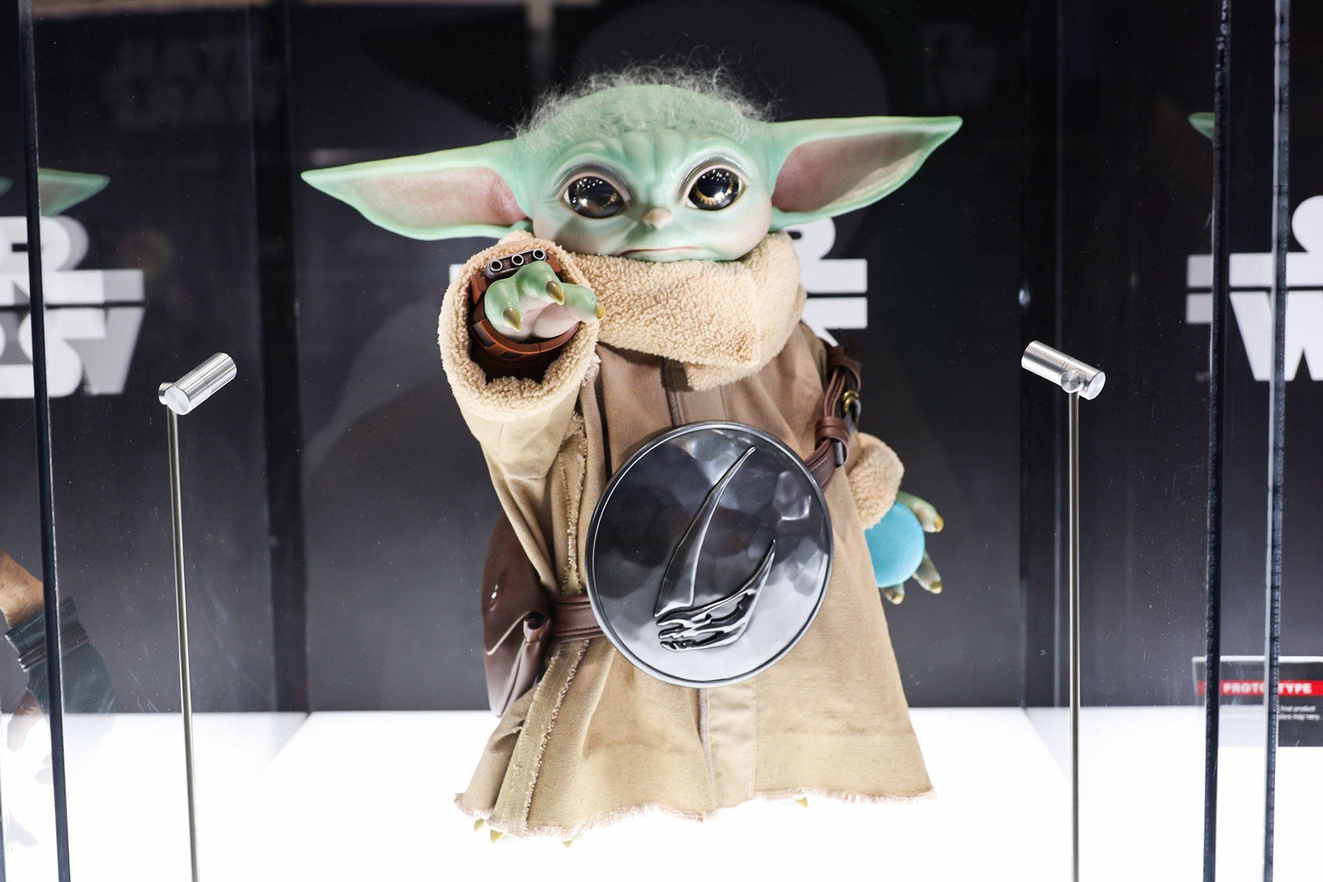 11月に再生産される「【ライフサイズ・マスターピース】 『スター・ウォーズ／マンダロリアン・アンド・グローグー』1/1スケールフィギュア　グローグー」。価格は50,000円
