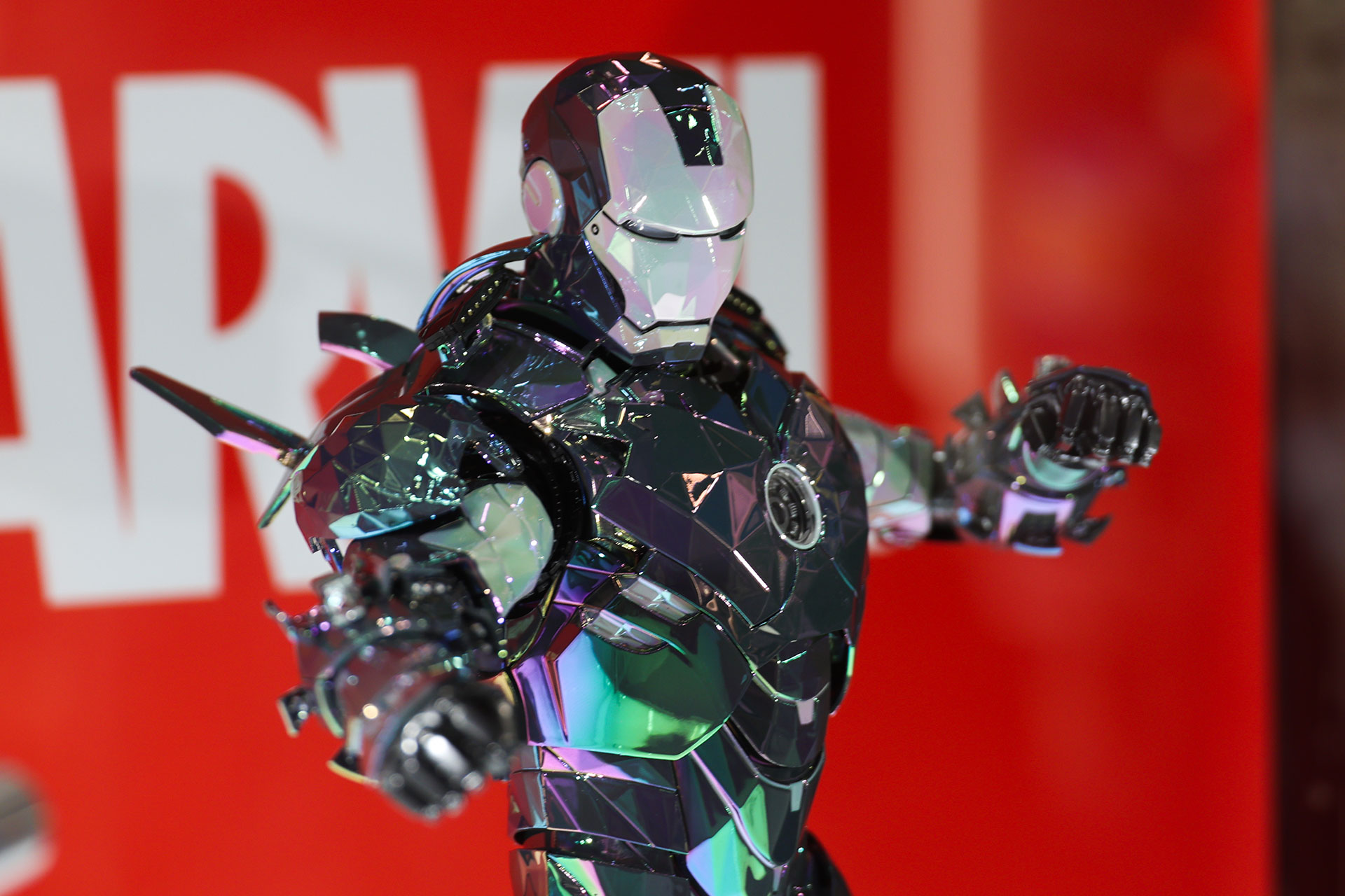 「【ムービー・マスターピース DIECAST】 『アイアンマン2』1/6スケールフィギュア　アイアンマン・マーク4（ヘイズプリズム・アーマー）」。価格は65,000円