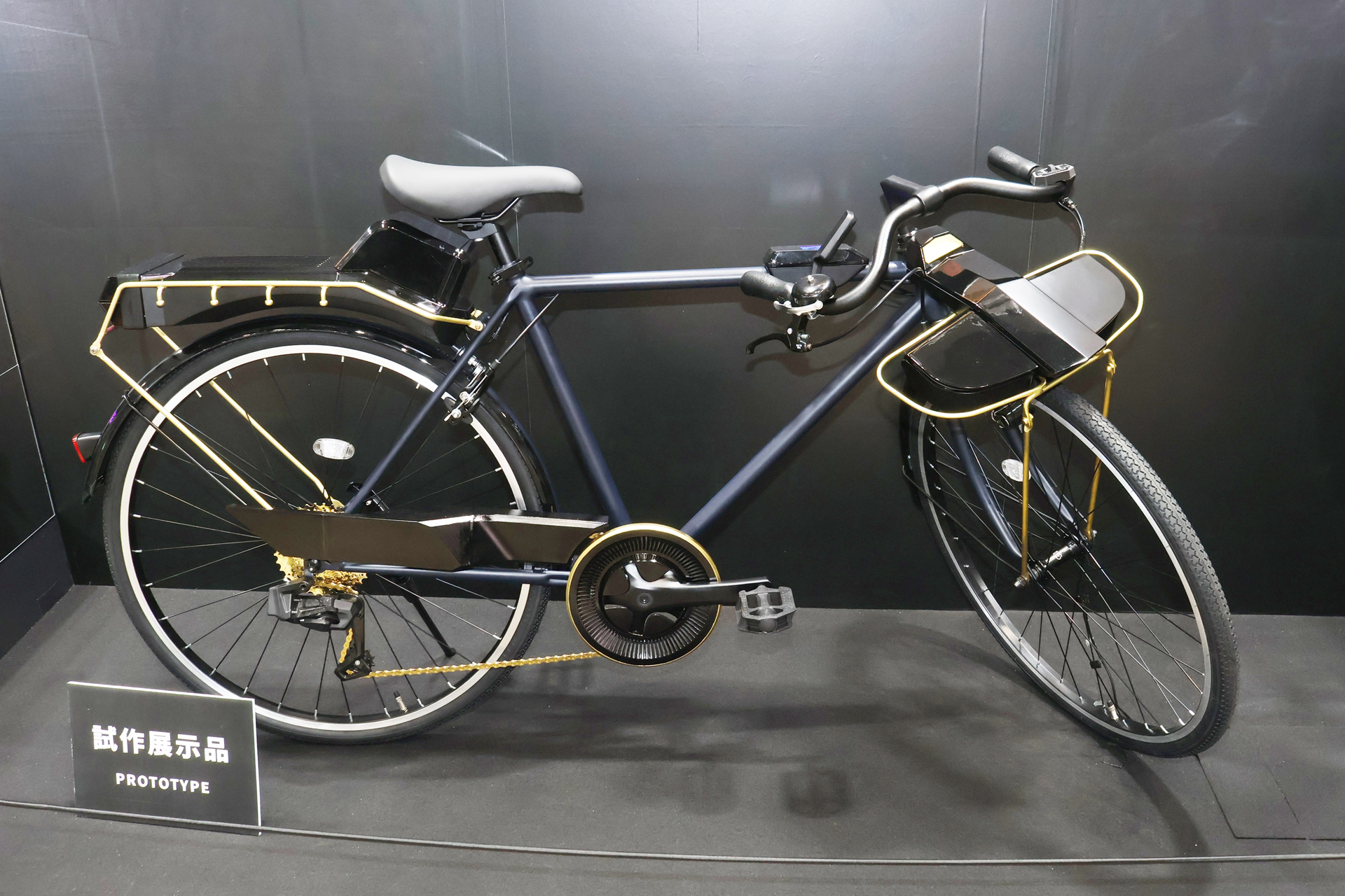 アイデスの「EDO BIKE」ブランドで企画中の「SUPERCAR BIKE NEXT GENERATION」