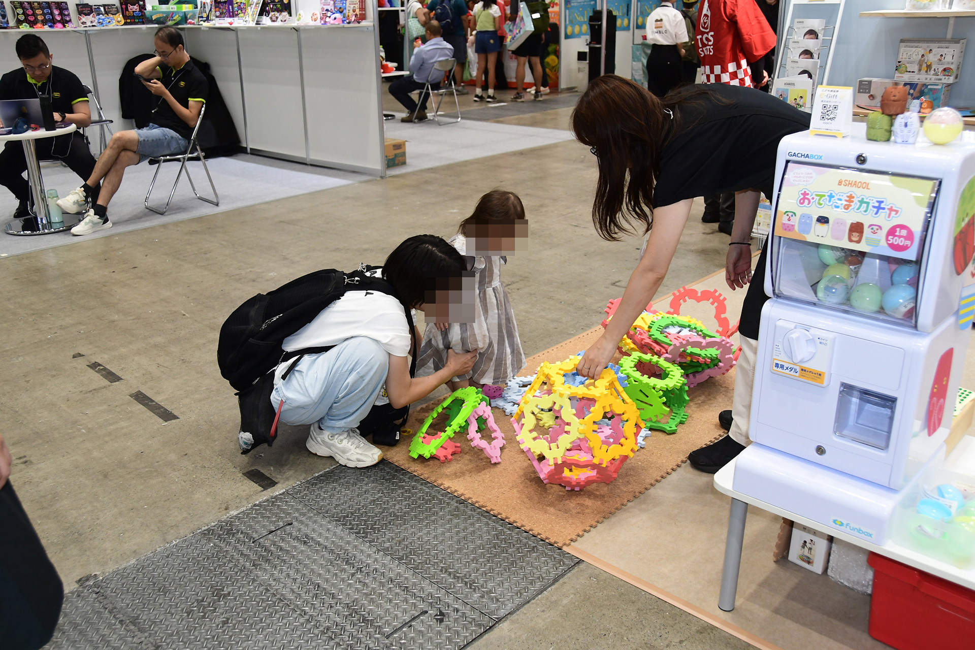 各社がいかに子供達に遊んでもらえるかに工夫を凝らしていた