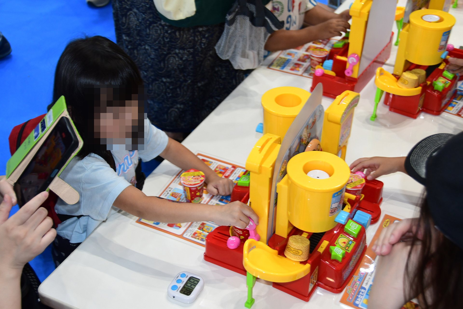 各社がいかに子供達に遊んでもらえるかに工夫を凝らしていた