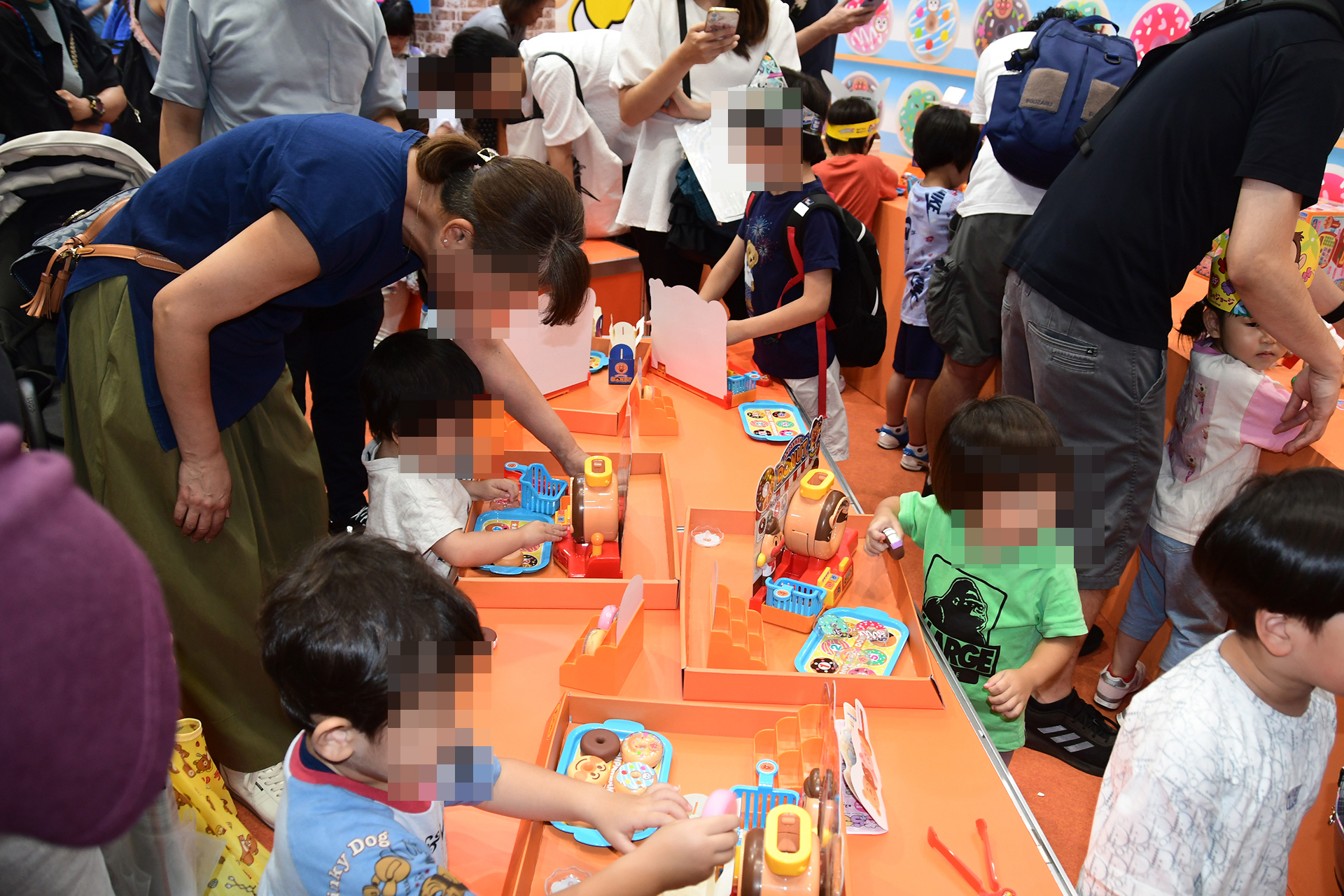 各社がいかに子供達に遊んでもらえるかに工夫を凝らしていた