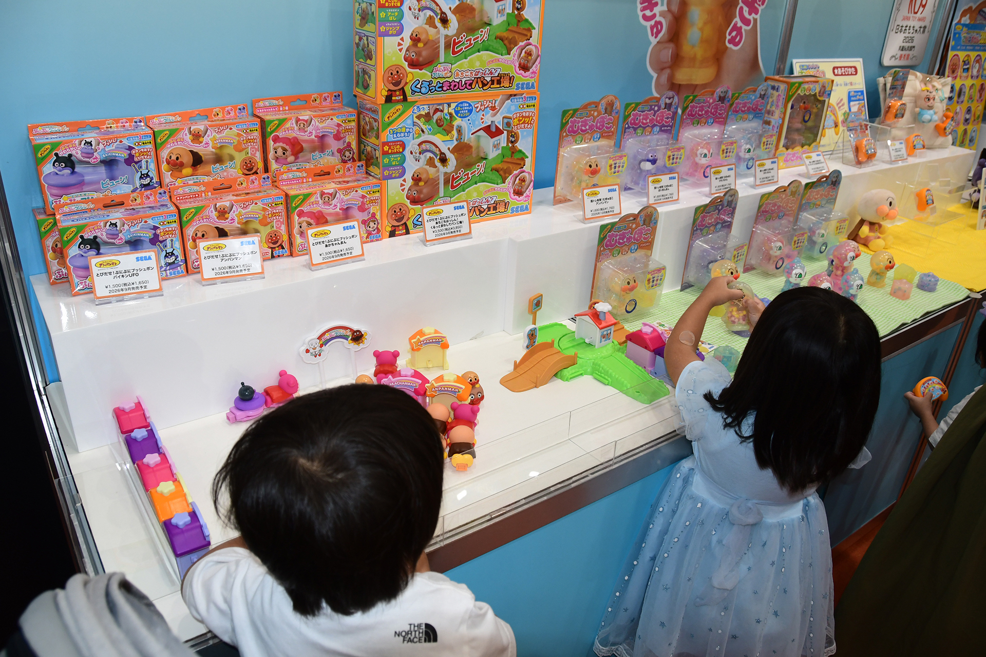 セガフェイブは、今回の展示配置を「遊び」を中心に