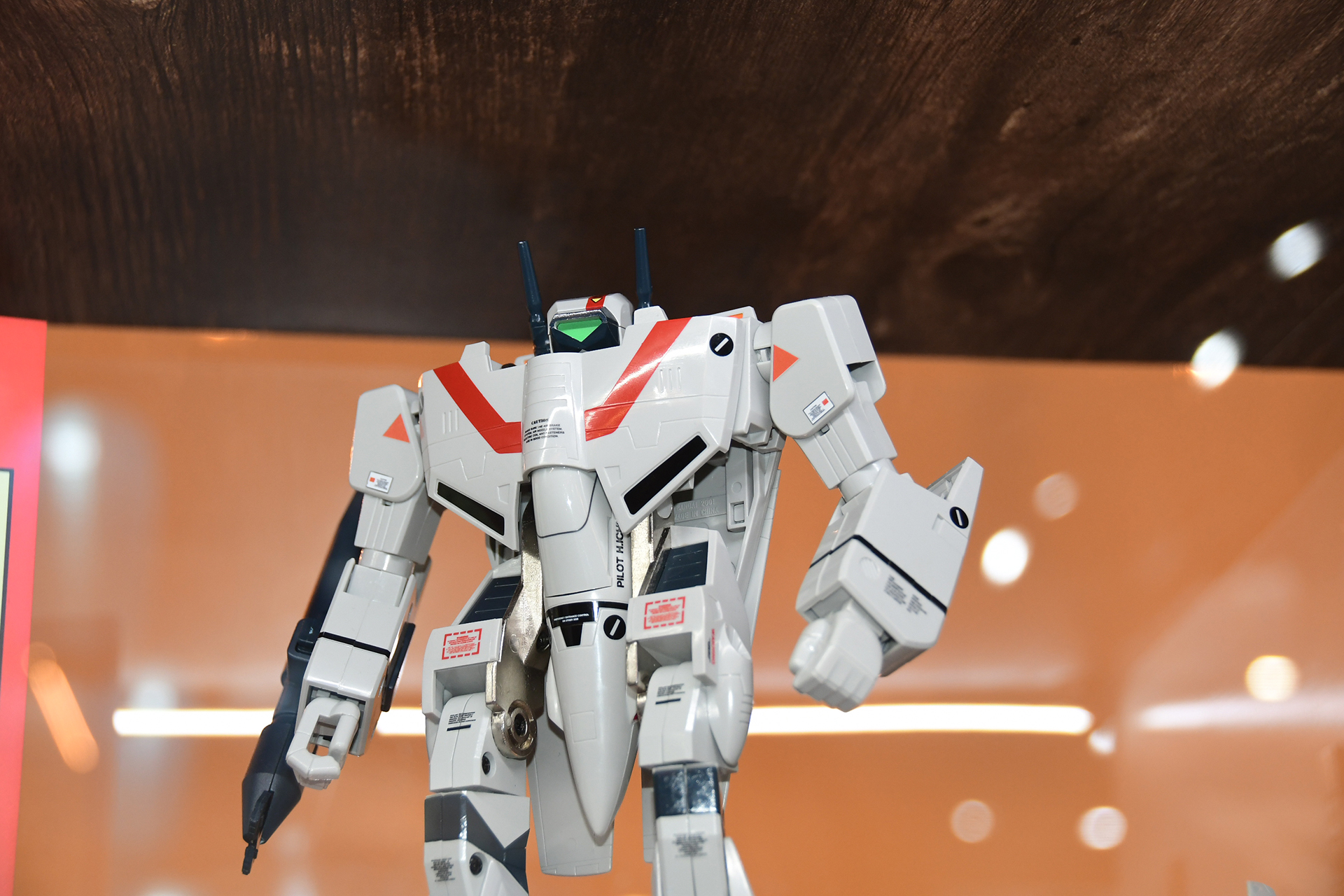 「オリジン・オブ・バルキリー VF-1J バルキリー45th Anniv.」は2027年1月発売予定で価格は17,600円