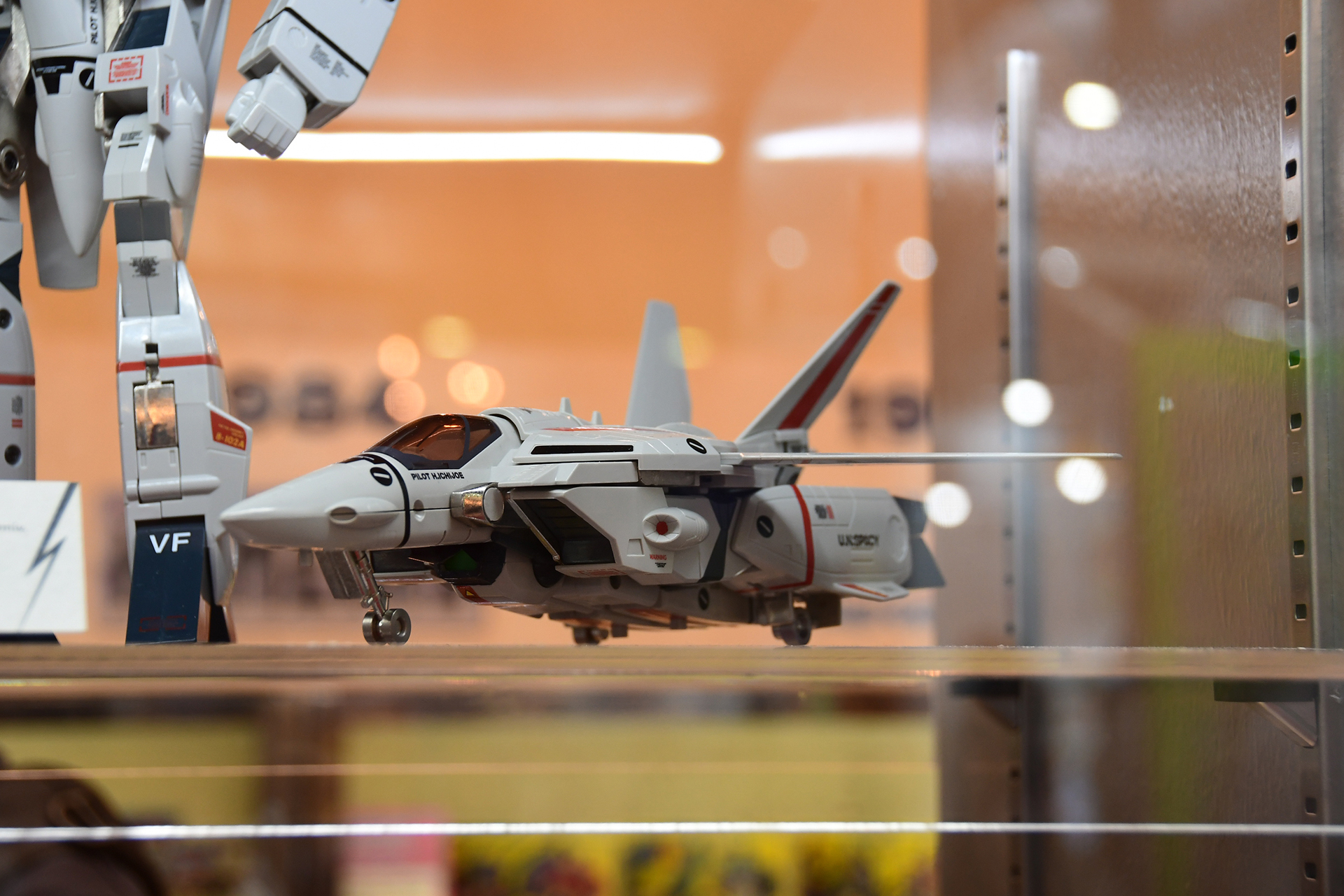 「オリジン・オブ・バルキリー VF-1J バルキリー45th Anniv.」は2027年1月発売予定で価格は17,600円