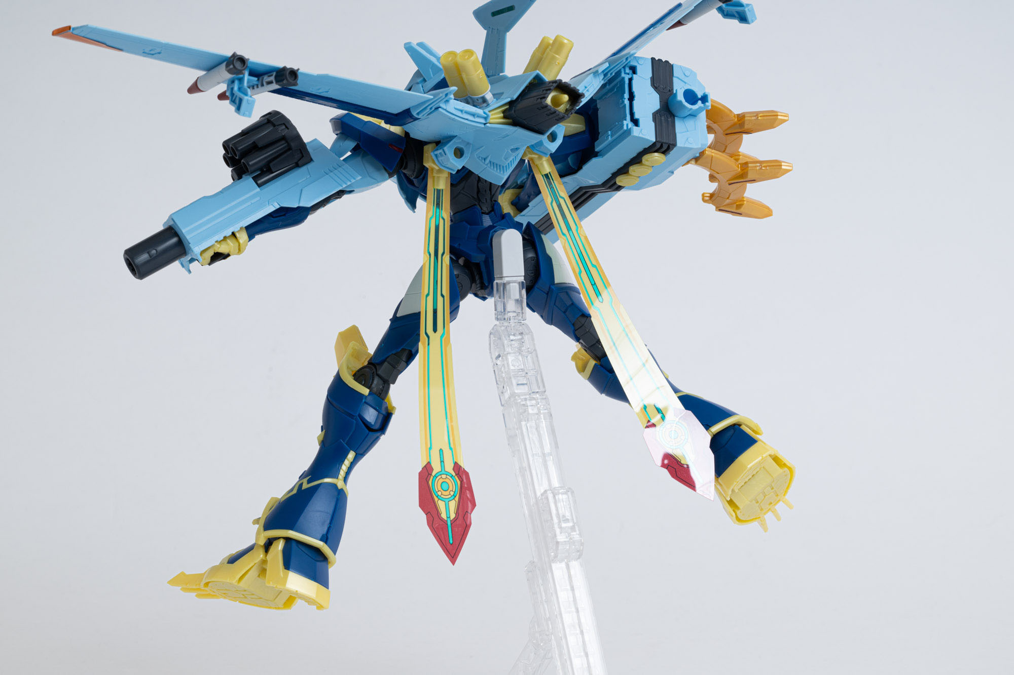 スタンドの保持力も申し分ない。