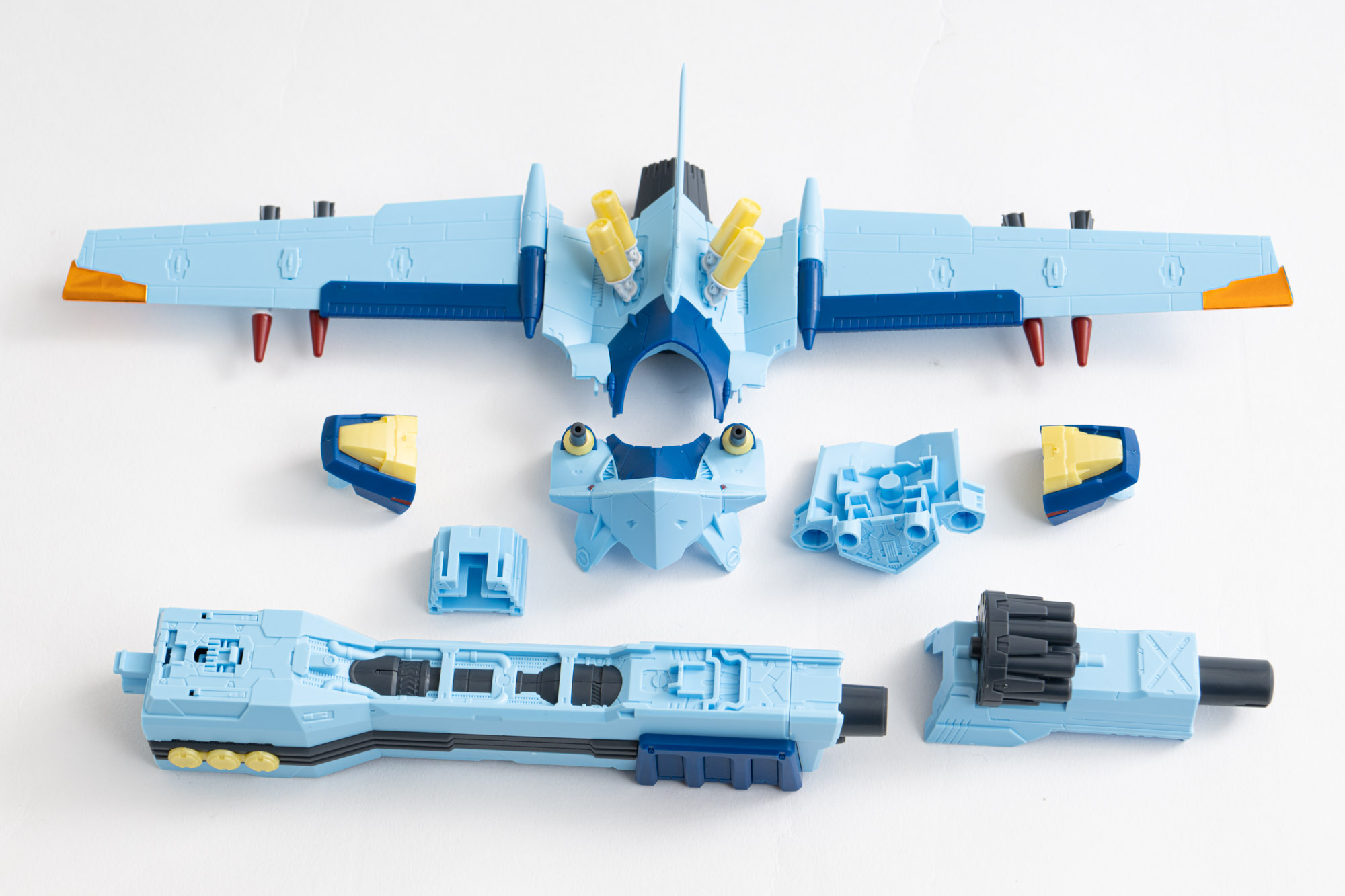 続けてゼロアームズ:オロチを組み立てていく。こちらもかなりのパーツ量になっている。
