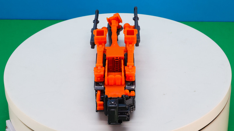 実機を見てみたい！そんな迫力を持つトミカが登場です