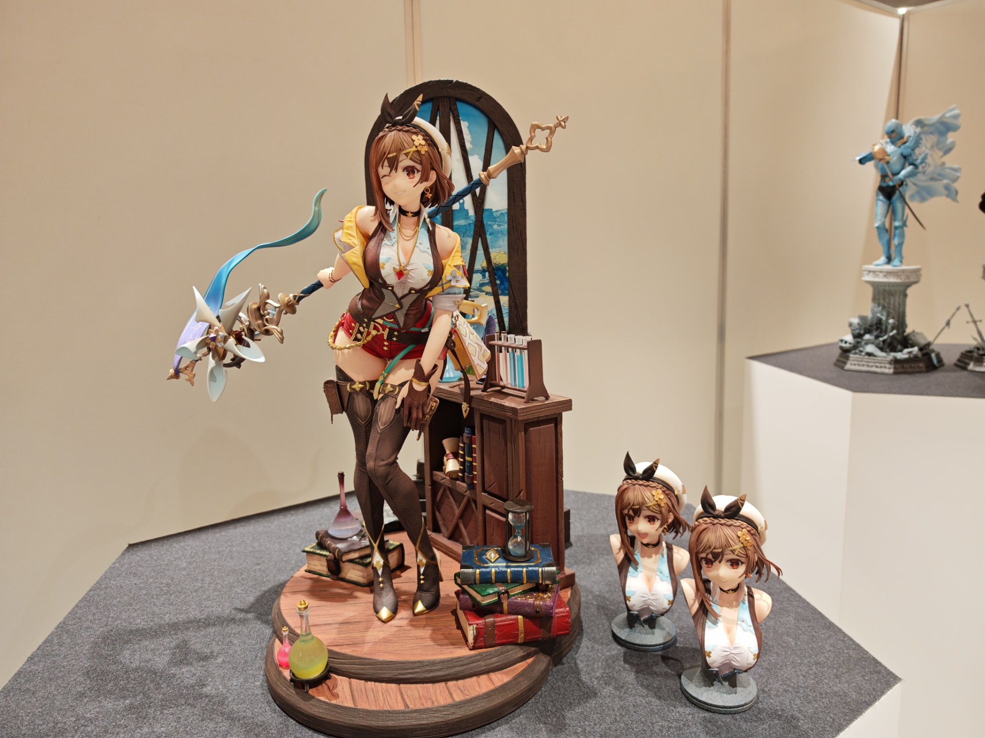 「アルティメットプレミアムマスターライン ライザのアトリエ３ ～終わりの錬金術士と秘密の鍵～ ライザ アルティメットボーナス版」