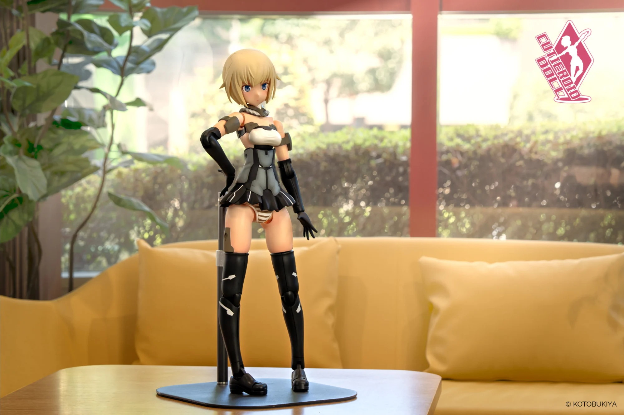 「CutieroidDoll フレームアームズ・ガール 轟雷」のデモンストレーション