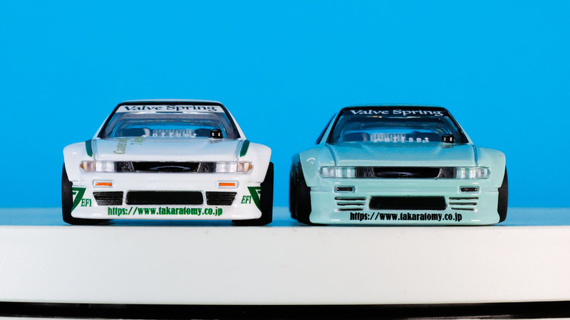 左：WH26 ランニングモード／右：TQ26 ディスプレイモード