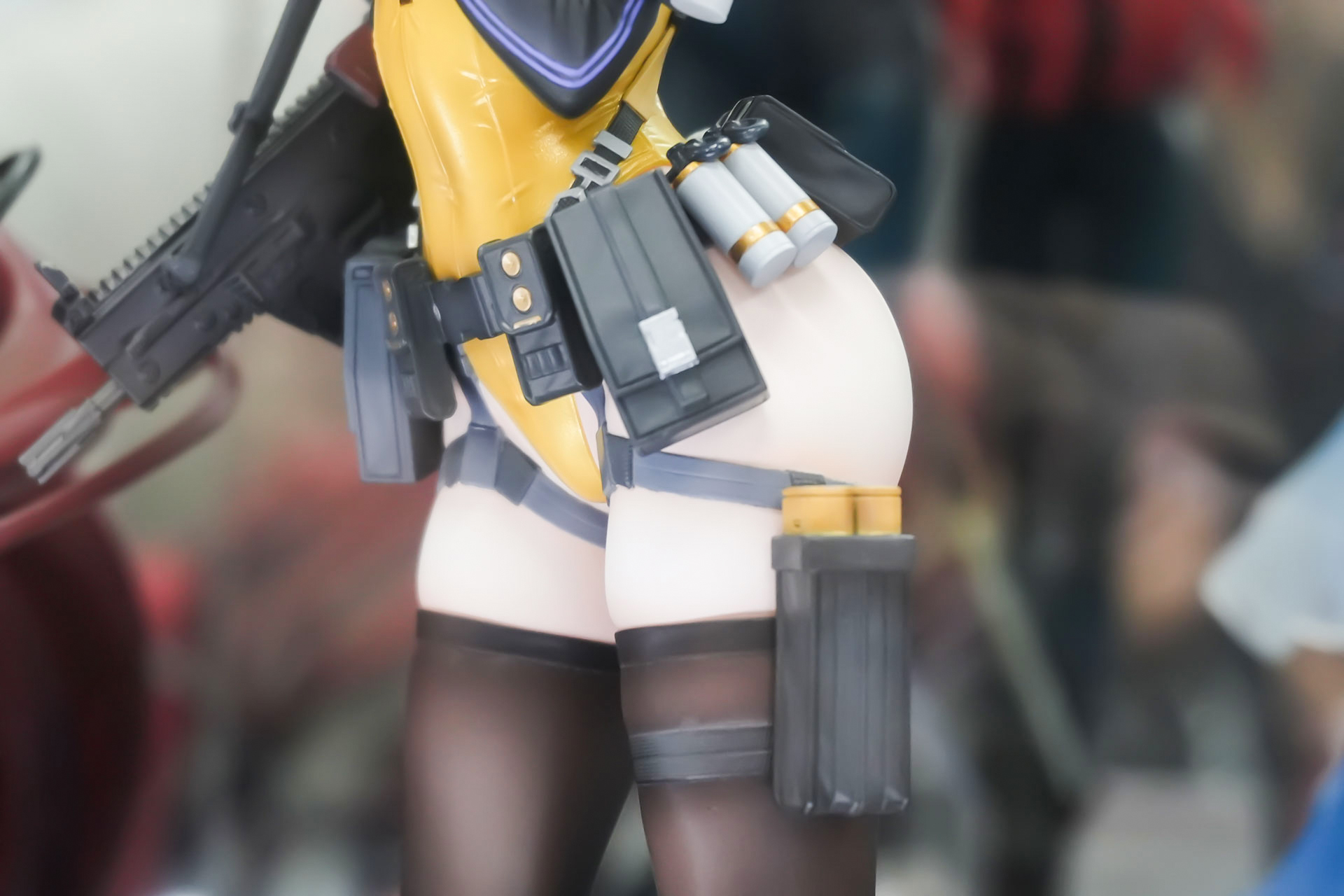 サブマシンガンをはじめとしたタクティカルな装備も再現されている