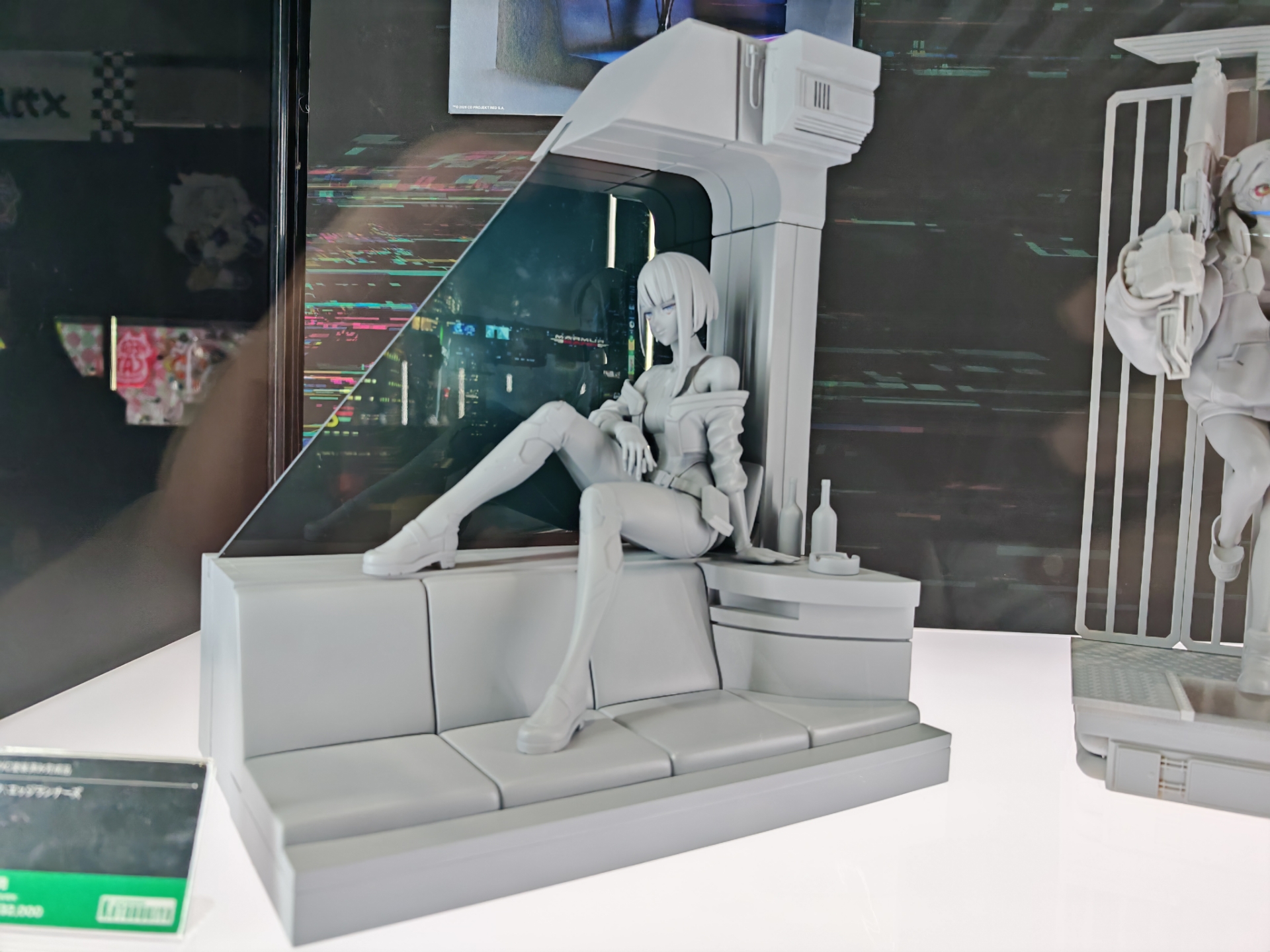 「ルーシー」、2027年2月発売予定。価格は35,200円