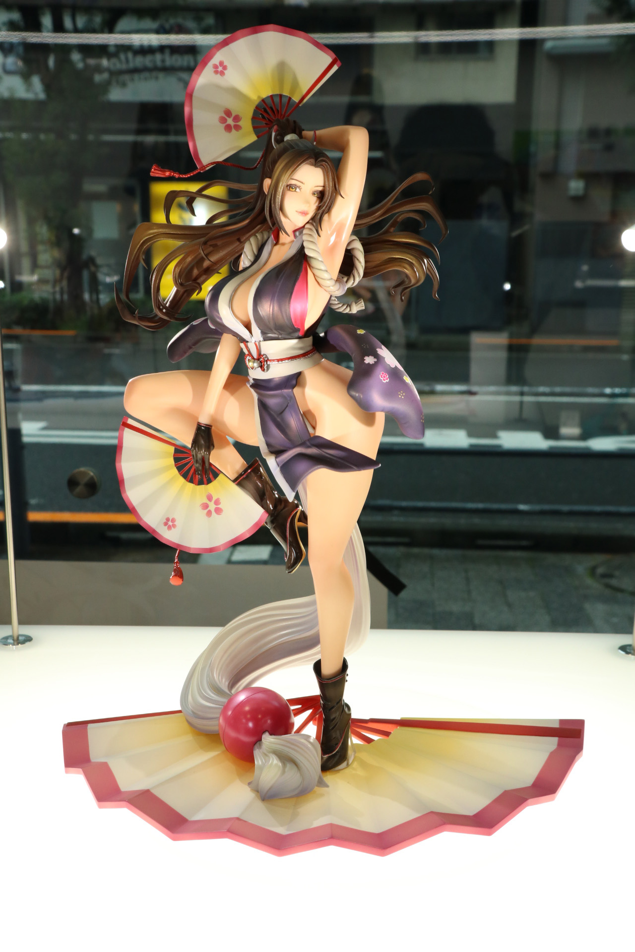 スケール：1/6 サイズ：全高約270㎜ 素材：PVC&ABS製塗装済み完成品フィギュア