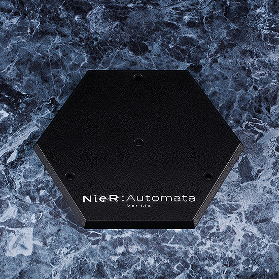 グッドスマイルカンパニー公式ショップ特典「『NieR:Automata Ver1.1a』ロゴ入りLサイズfigma台座」
