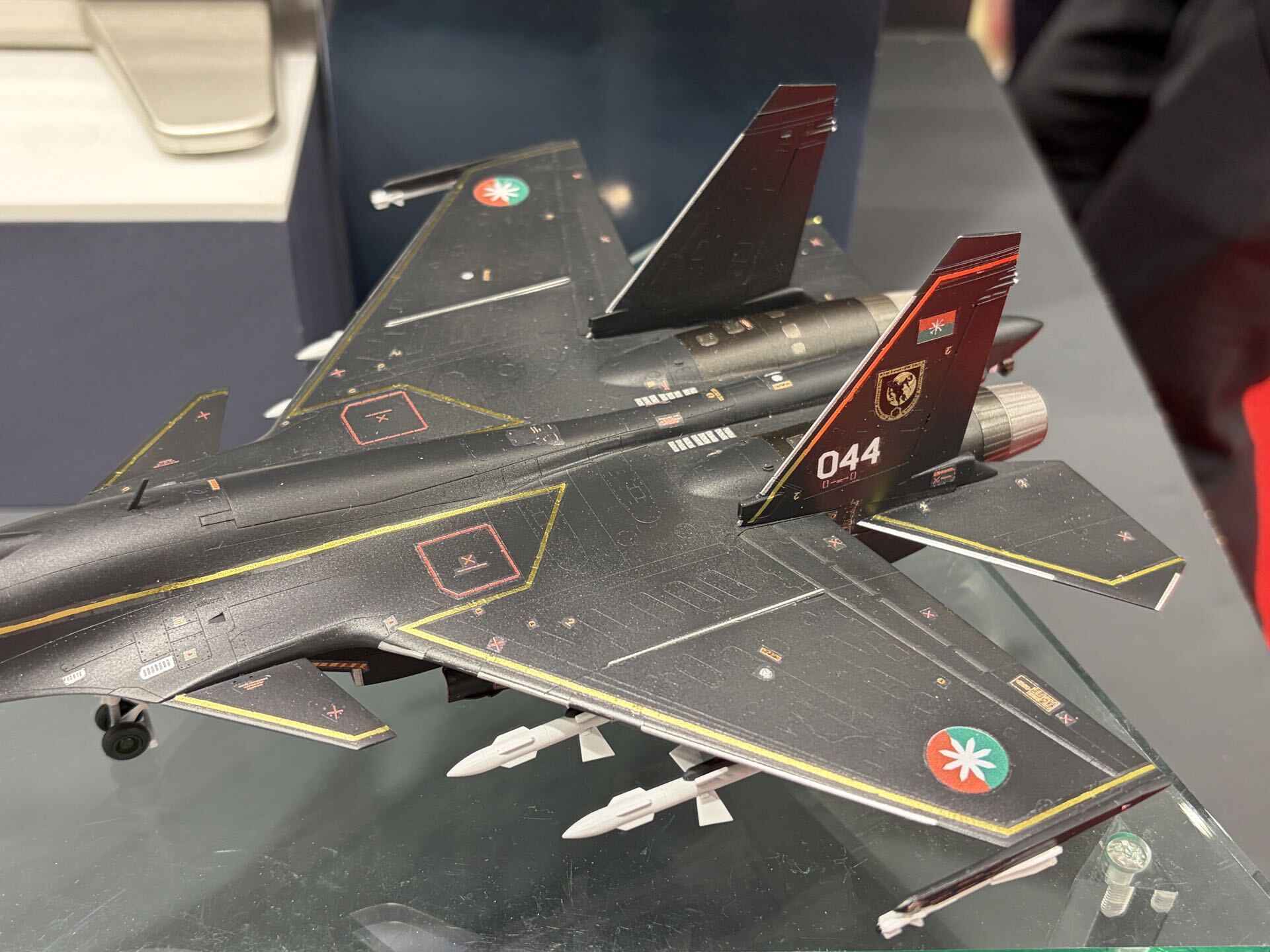 Su-33 フランカーD“シャドウズ”