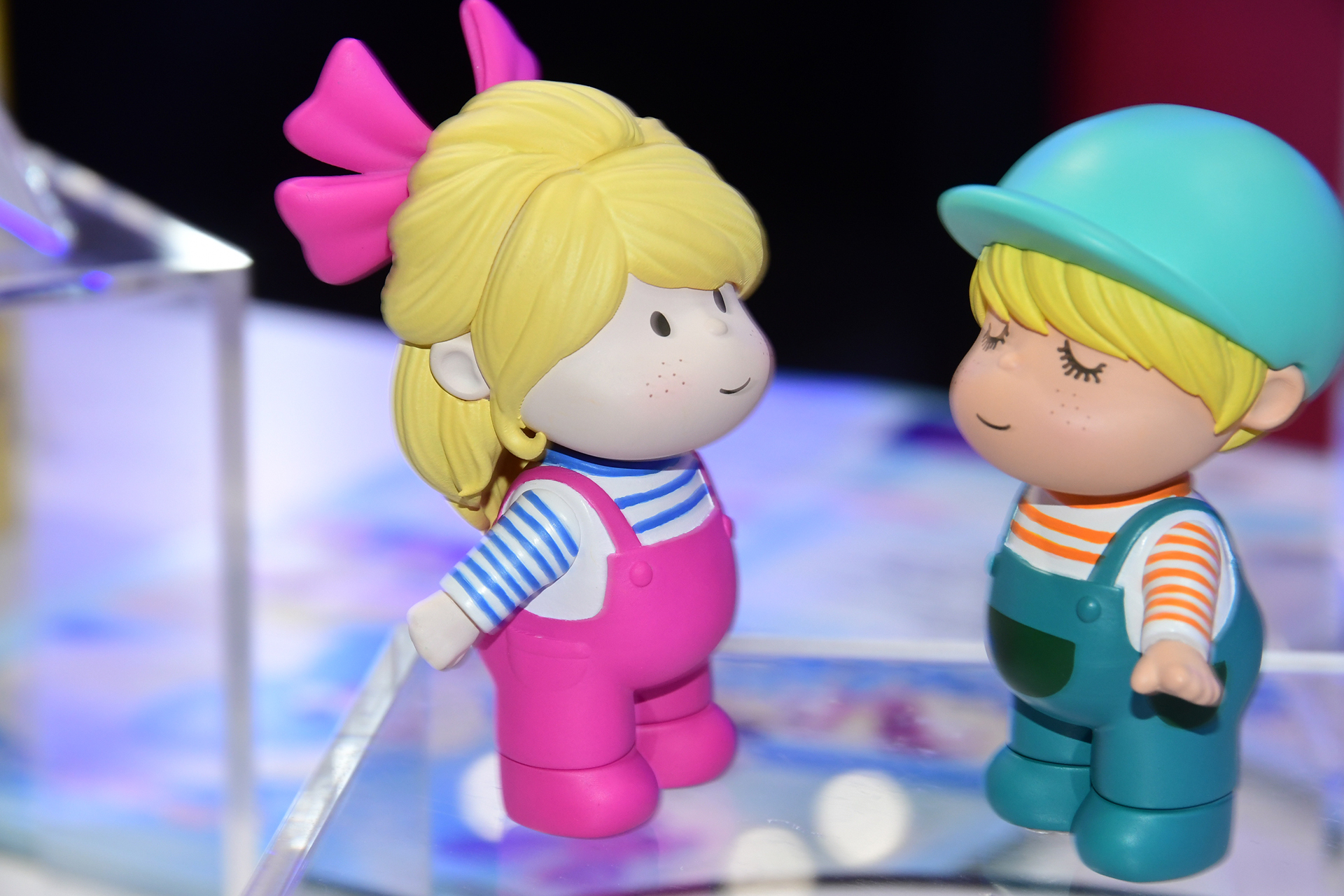水森亜土氏のイラストをフィギュア化した「女の子&男の子フィギュア」も注目だ