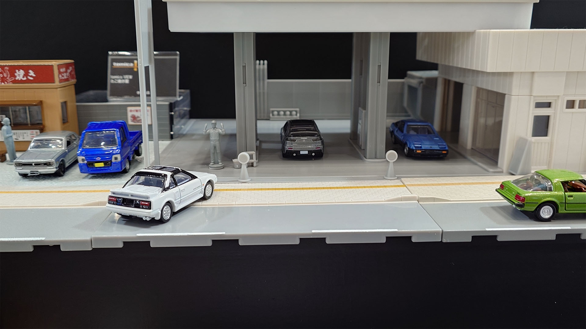ガソリンスタンドもこの柱と屋根！フィギュアもリアルタイプで一気にクオリティアップします