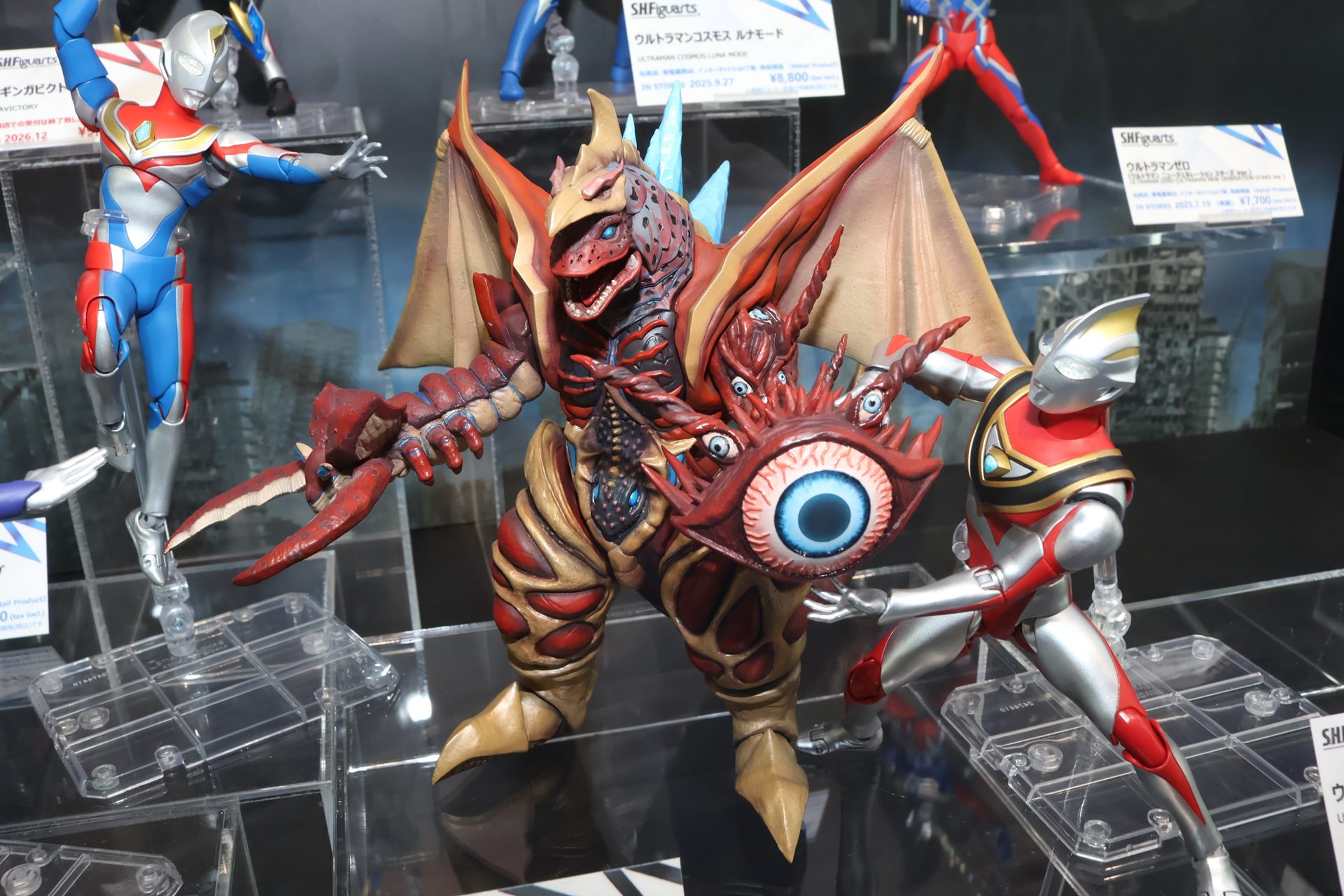 「S.H.Figuarts ファイブキング」。発売日、価格未定。※参考出品