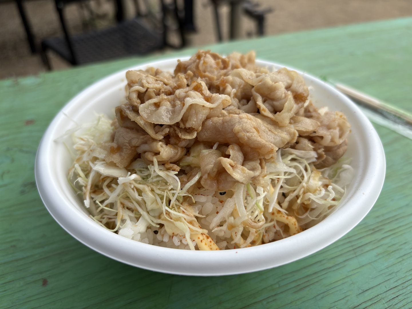 取材時に販売していた生姜焼き丼（1,200円）。衝撃の旨さだった