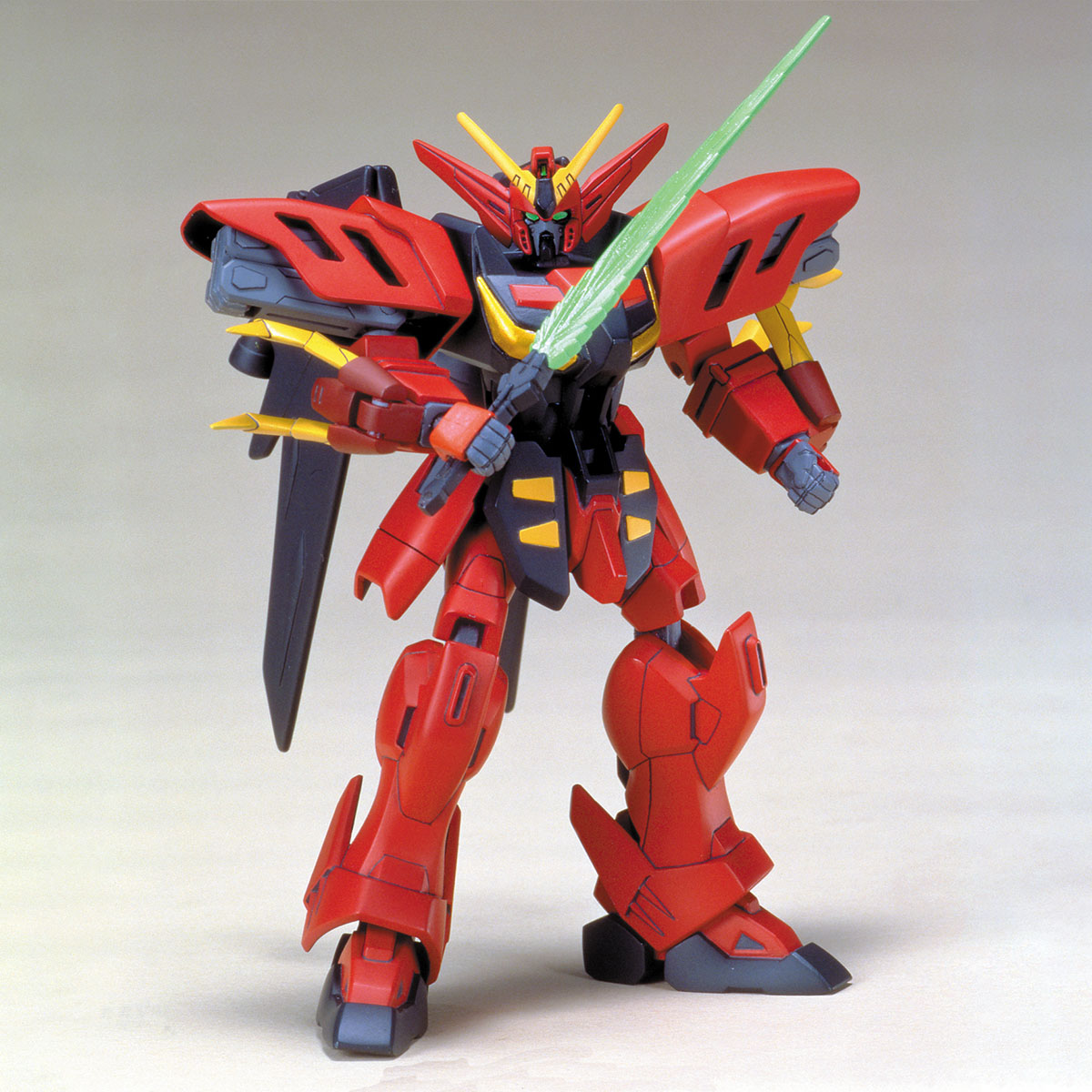 1996年5月発売、価格：550円。30年前のキットながらメガソニック砲展開や腕部伸縮も実現していてなかなか味わい深い！