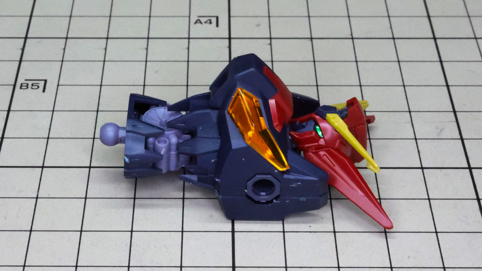 腹部を伸ばしてメガソニック砲露出！