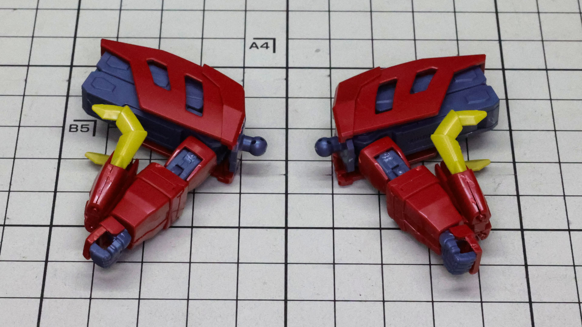 巨大な肩アーマー部が大迫力！