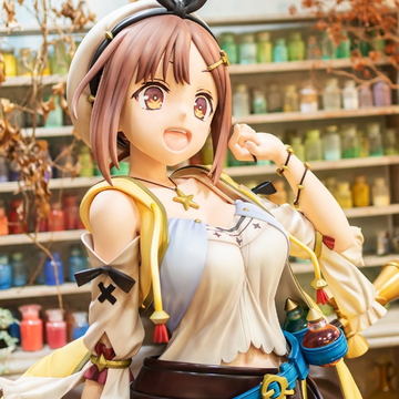 ライザのアトリエ」シリーズより「ライザ」と「リラ」の等身大
