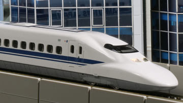 S.H.Figuarts (真骨彫製法) 暗黒騎士キバ 広島の路面電車「広島電鉄200形 ハノーバー電車」の鉄道模型が