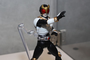 S.H.Figuarts 仮面ライダーゼロワン ライジングホッパー」が仮面