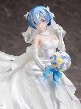 カードキャプターさくら」の「木之本桜」が美しいドレス姿で登場