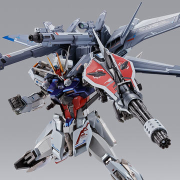 コンバインドシールドとI.W.S.P.を合わせたギミックも搭載。新た