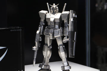 ガンダリウム合金モデル　RX78-2　1/144 　ガンプラ　未組み立て 価格は22万円、「ガンダリウム合金モデル 1/144 RX-78-2