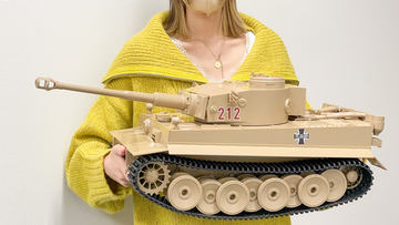 figmaを乗せて走る！ 驚愕の全長約700mmフィギュア「ティーガーI