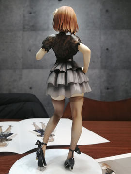 ライザのアトリエ2」よりライザがシックな「百夏の礼装」姿で