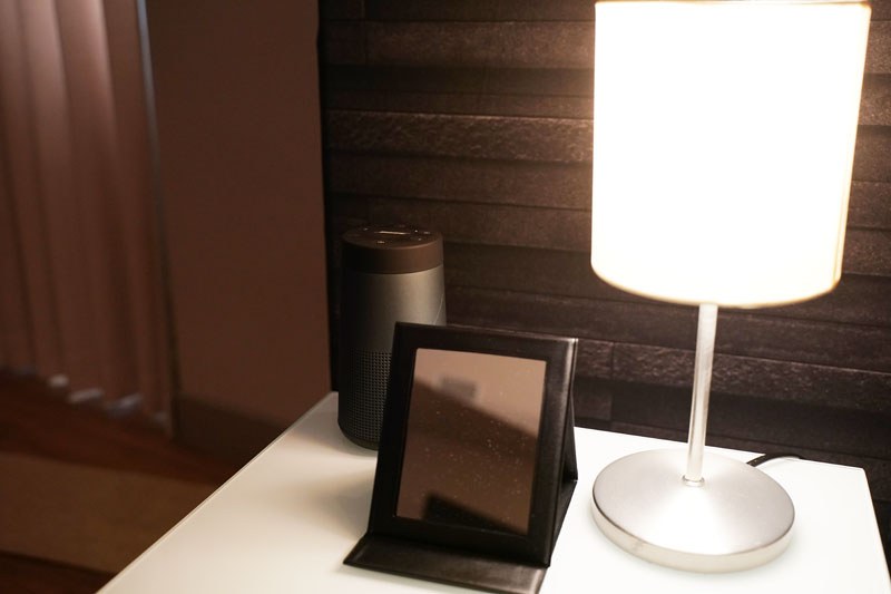 近くのスピーカーからいびきの音を流しても気にならなくなる