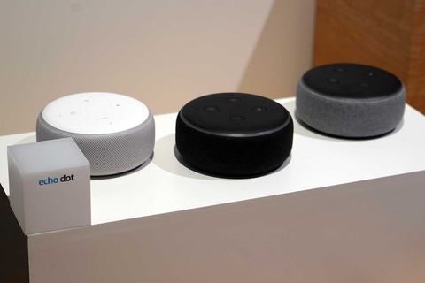 声でつながるAlexaの世界と、画面でさらに便利になるAmazon Echo