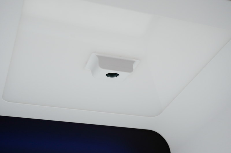 ワンダーレジに装着されたカメラで商品をとらえ、画像認識で識別して決済