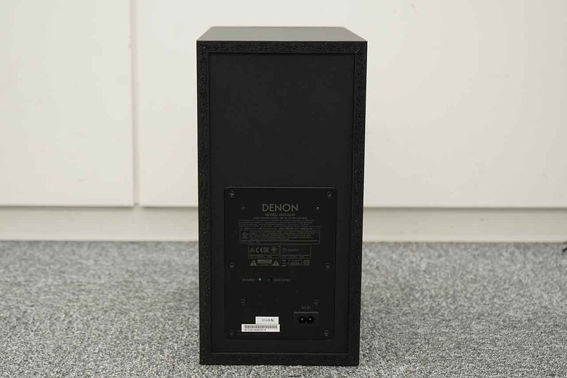 サブウーファーは電源以外何も繋ぐ必要なし