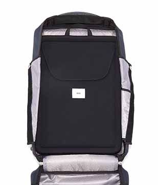 VAIOと共同開発したPC収納構造、エースビジネスバッグ「デュラテクト V