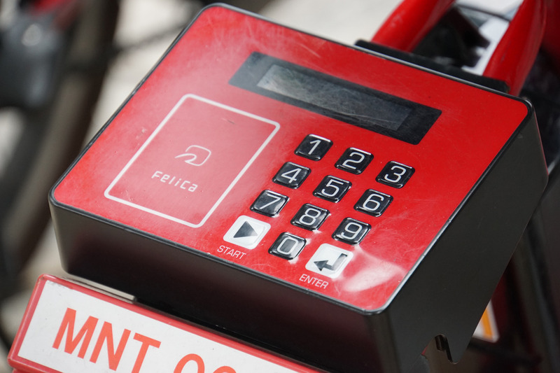 自転車の操作パネル(写真は千代田区コミュニティサイクル)