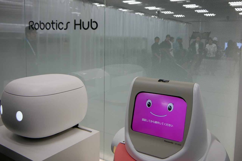 東京・浜離宮のPanasonic Laboratory Tokyoに設置した「Robotics Hub」