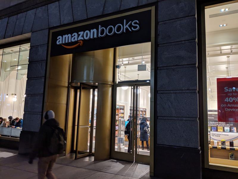 米ニューヨークのエンパイアステートビルすぐそばにあるAmazon Books