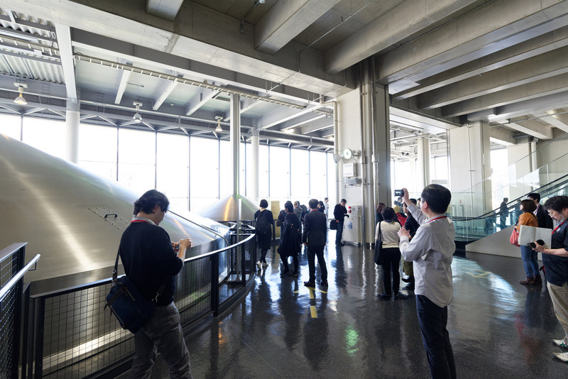 ろ過槽と煮沸釜。窓から中を覗けるようになっている